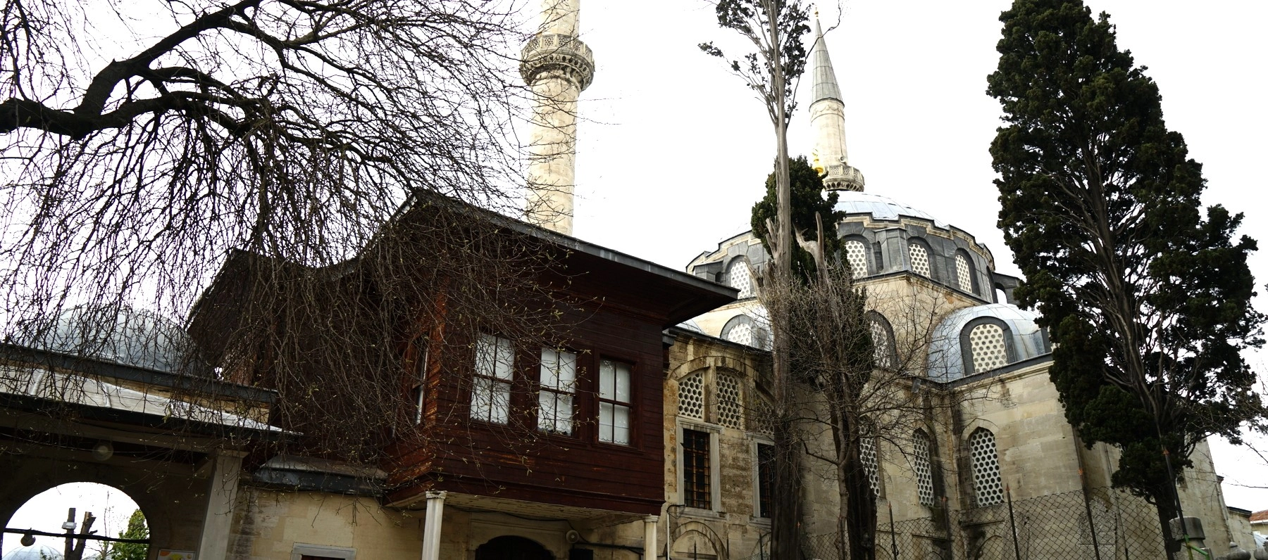 Atik Valide Mosque Uskudar Mimar Sinan Iznik tiles
