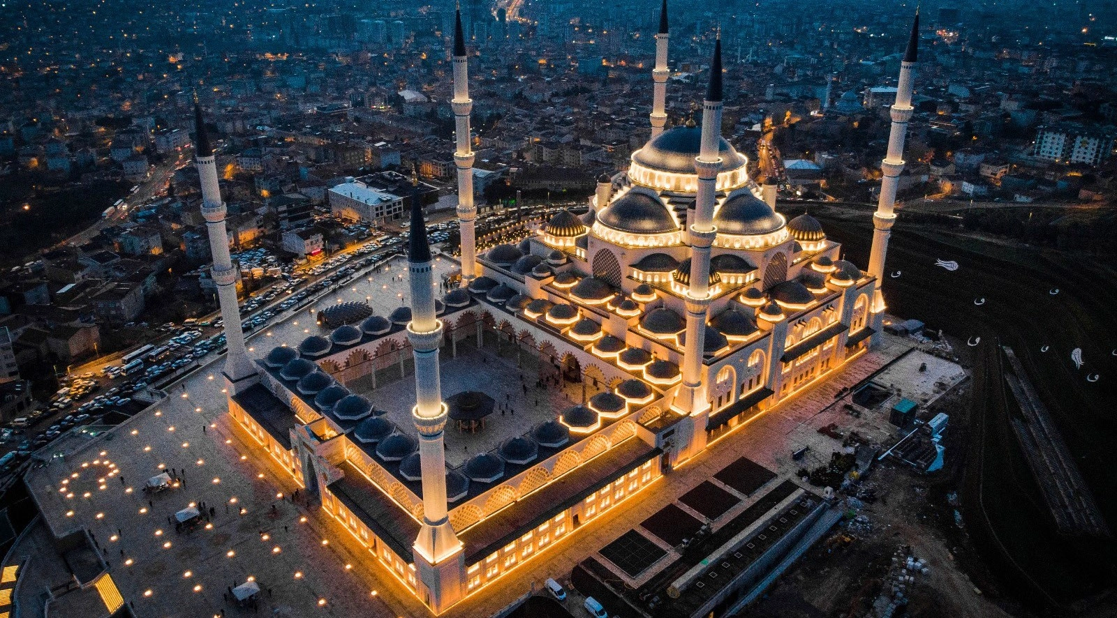 Büyük Çamlıca Mosque Istanbul private Asian-side architecture and culture tour