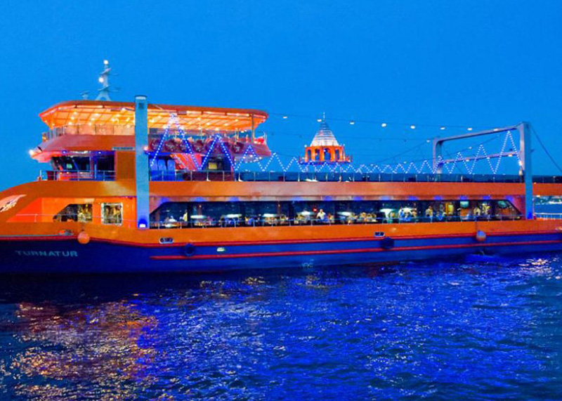 Dinner Cruise By Night in Istanbul