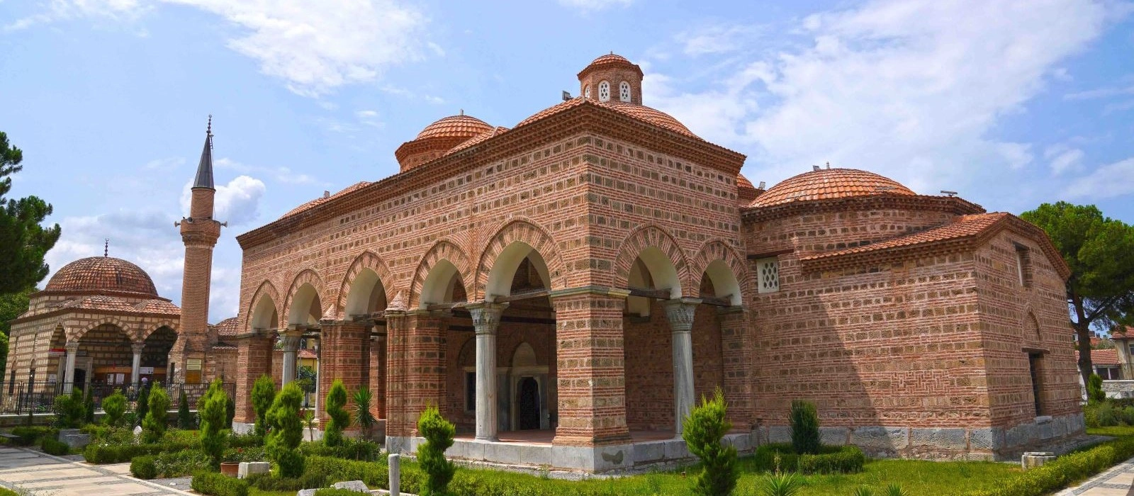 Nilüfer Hatun Imaret İznik Museum early Ottoman architecture Bursa Turkey