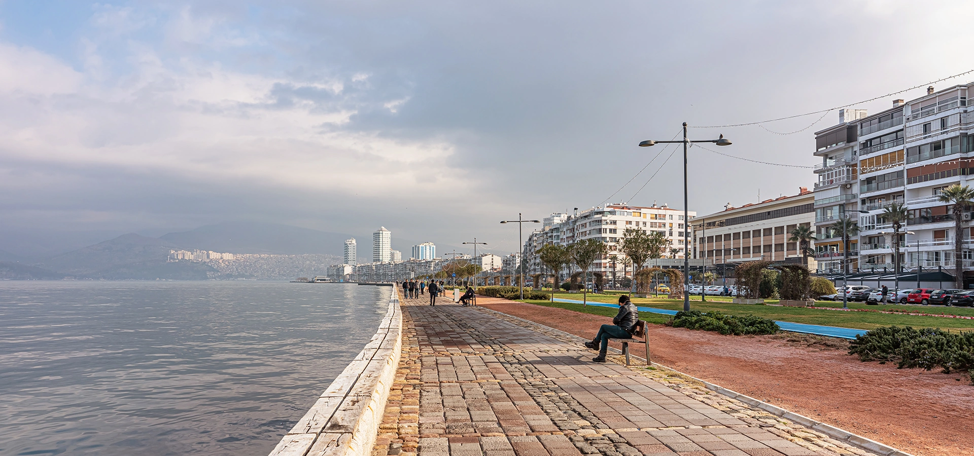 Kordon Alsancak Izmir waterfront promenade Turkey
