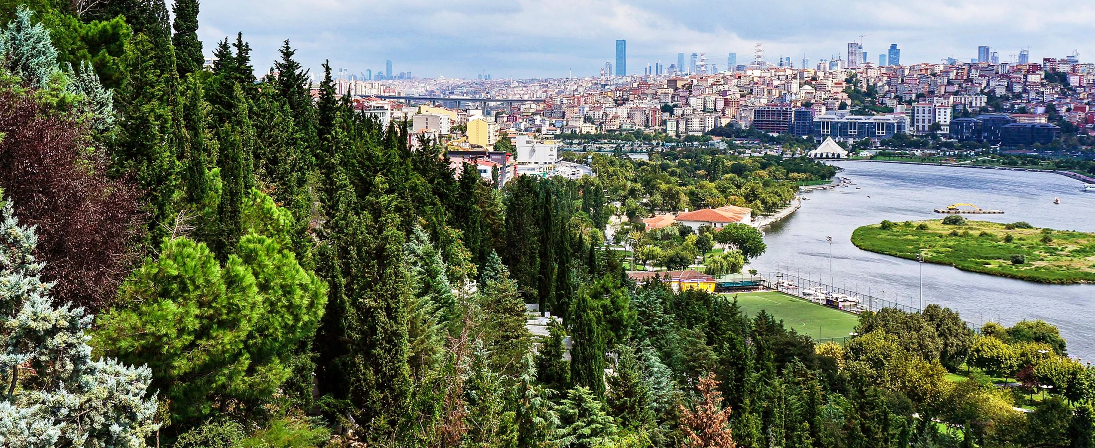 Pierre Loti Hill Istanbul private tour Golden Horn viewpoint cable car Eyup Sultan and historic cemetery