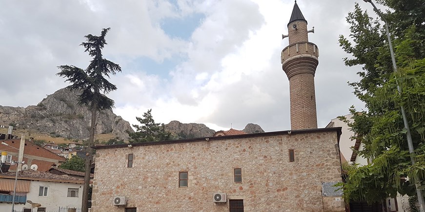 Garipler Mosque