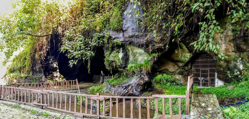 Pileki Cave
