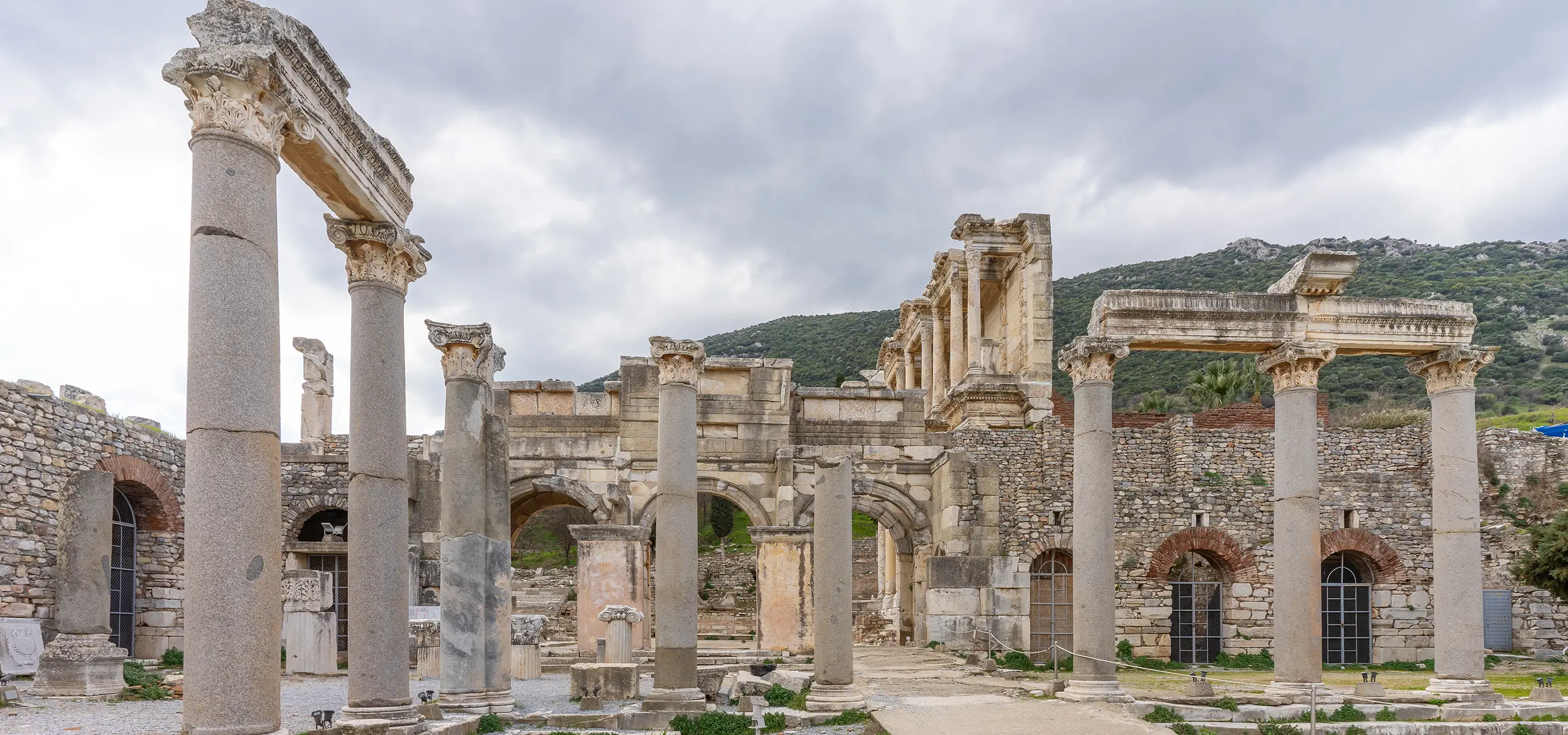 Private tours in Ephesus area with ancient ruins and historical landmarks