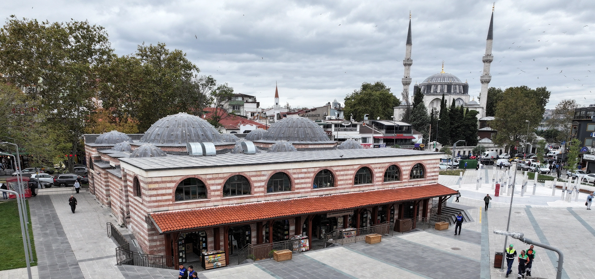 Sahaflar Booksellers Bazaar Istanbul Beyazit historic book market