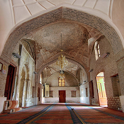 Madrasa Roja (Kirmizi)