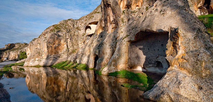 Aldea y Ruinas de Ayazini