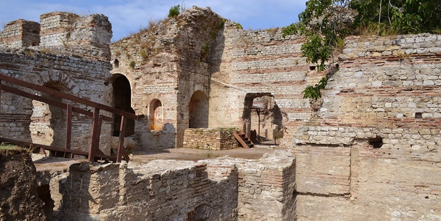 Balatlar-Kirchenkomplex