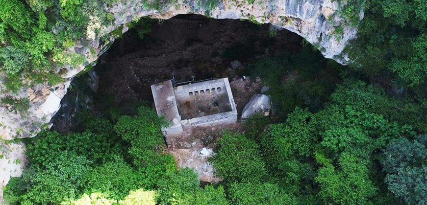 Cennet- und Cehennem-Obruekloecher