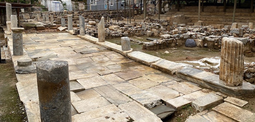 Mausoleum & Heiliger Bereich des Hekatomnos