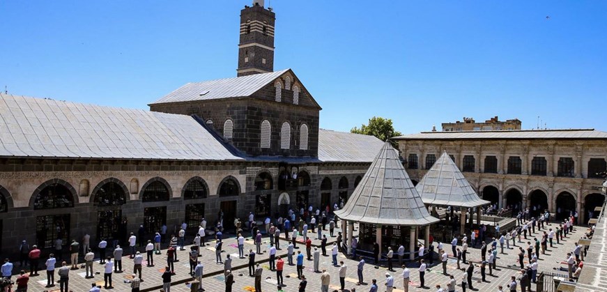 A Grande Mesquita de Diyarbakir